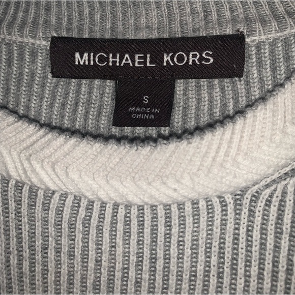 Grey Michael Kors Sweater with a white collar - Picture 3 of 3